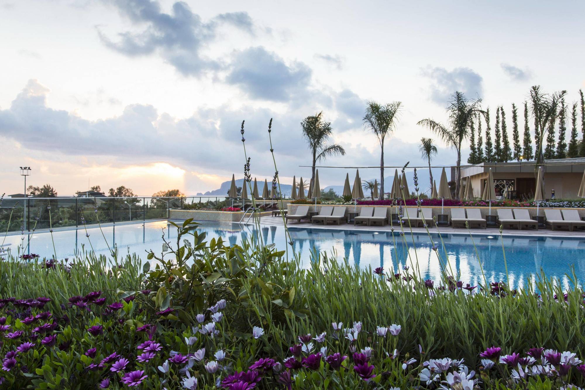 Michell Hotel (Adults Only) Αλάνια Εξωτερικό φωτογραφία