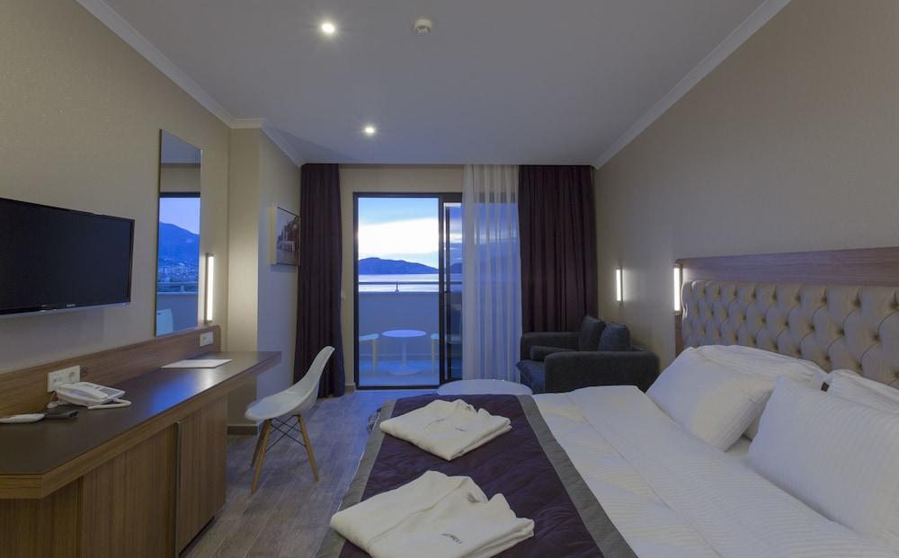 Michell Hotel (Adults Only) Αλάνια Εξωτερικό φωτογραφία